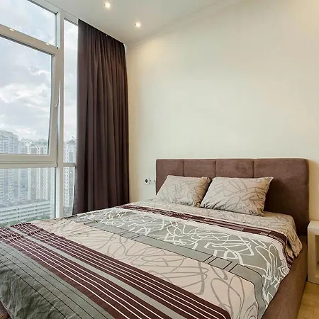 двухкомнатная с гостиной 70 метров Apartament *