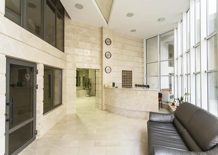 2-roomed With Living Daire Odessa